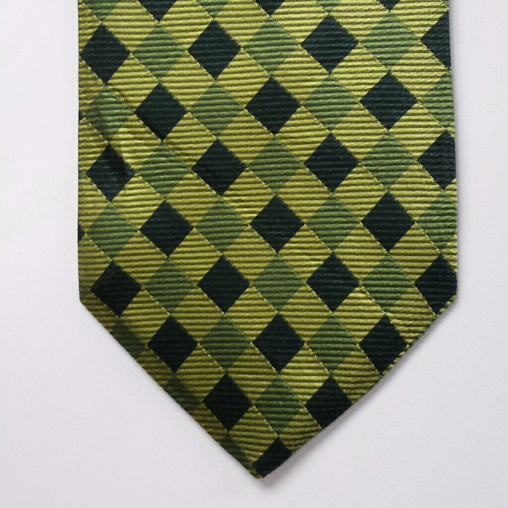 Brooks Brothers tie